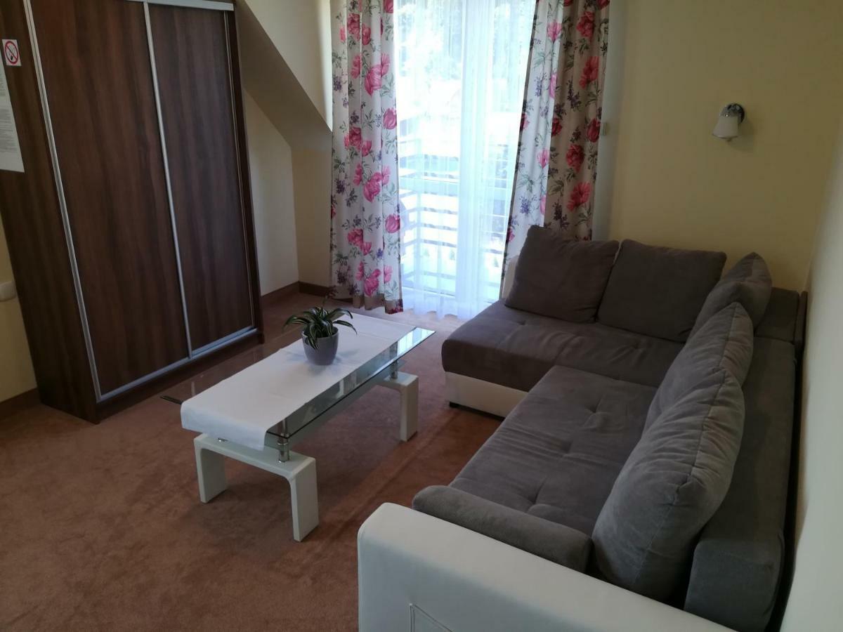 Willa Rembisz Łapsze Niżne Exterior foto